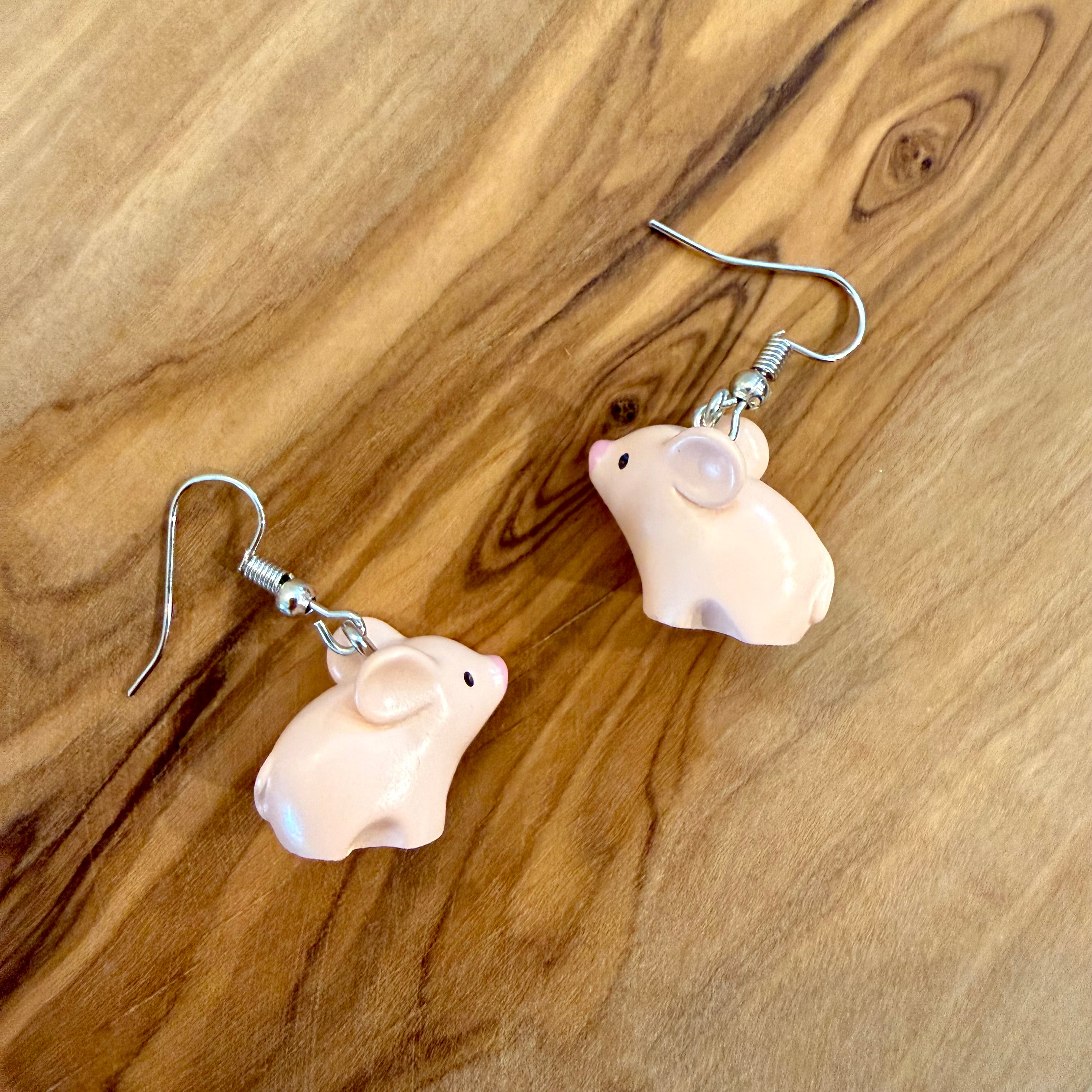 Piggie Earring