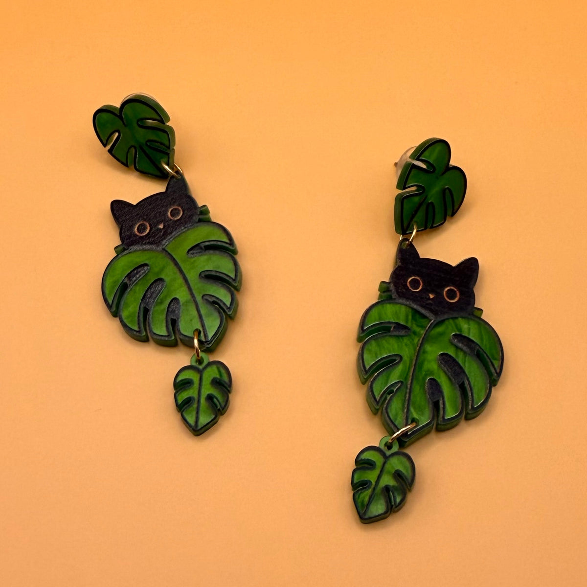 Leaf Kitty Earring