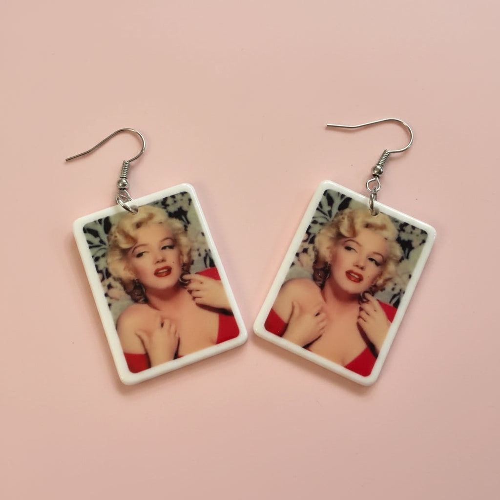 Marilyn Earring